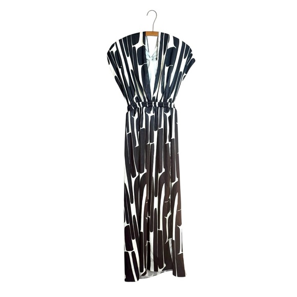 Diarrablu Mailys Hera Print Black and White Convertible 19 Different Ways Dress - Picture 13 of 16